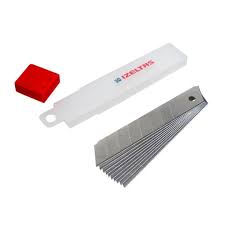 PLUS MAKET BIÇAĞI YEDEK 18MM